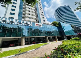 Promenade Peak Condo: Prime Location in the Heart of the City Promenade Peak